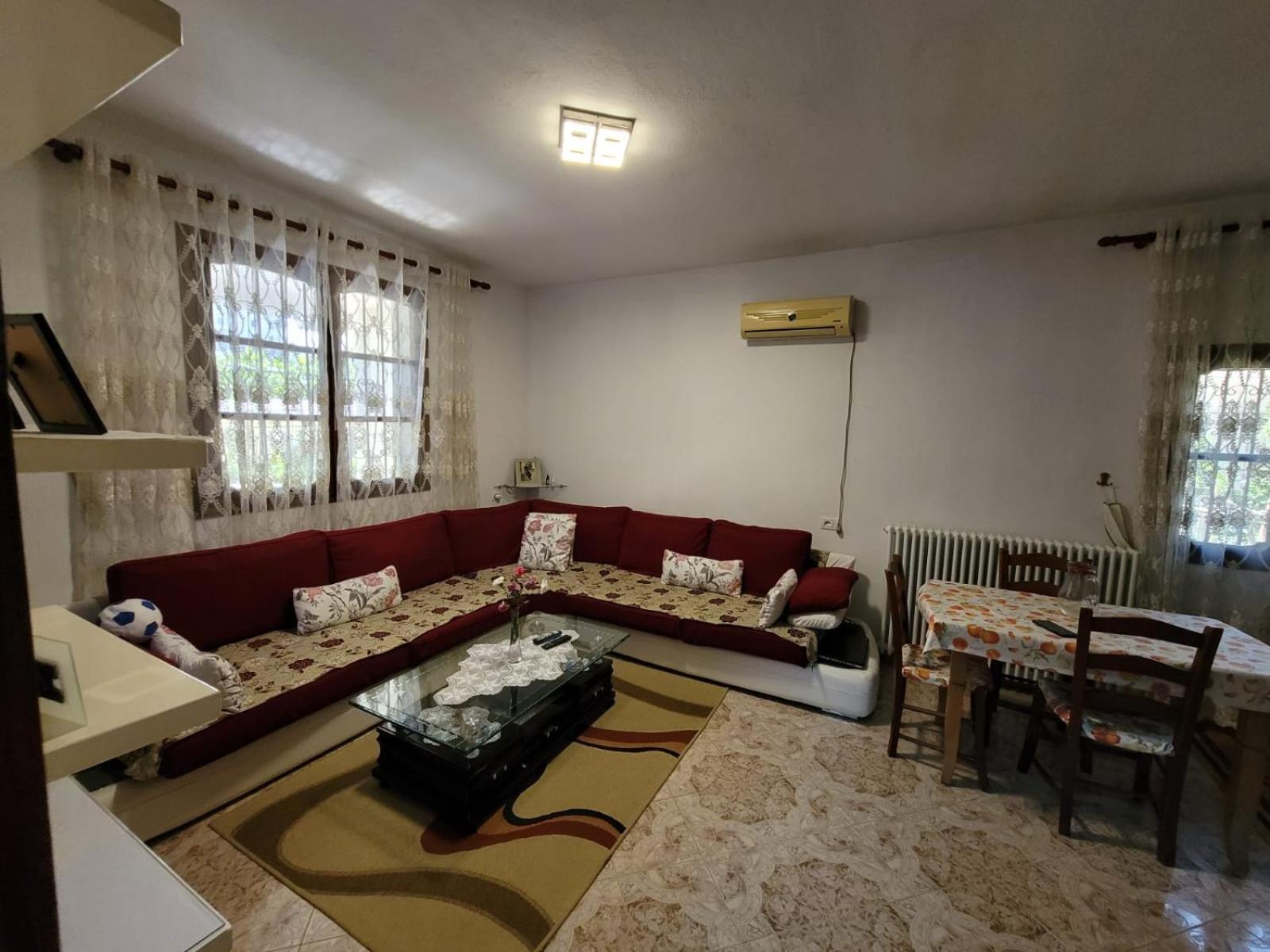 Private Room On A Shared Apartament Near Durres Beach Buitenkant foto