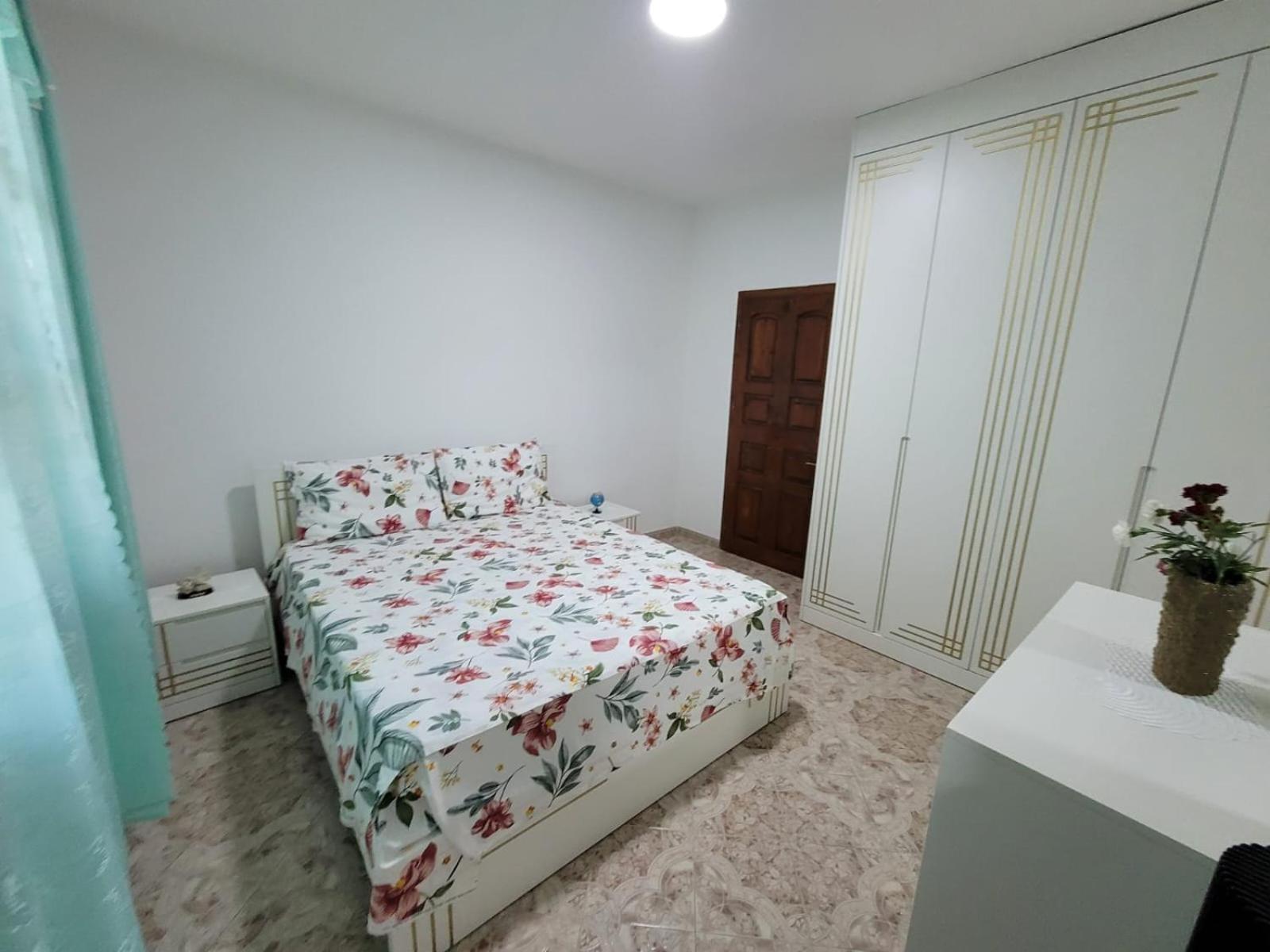 Private Room On A Shared Apartament Near Durres Beach Buitenkant foto